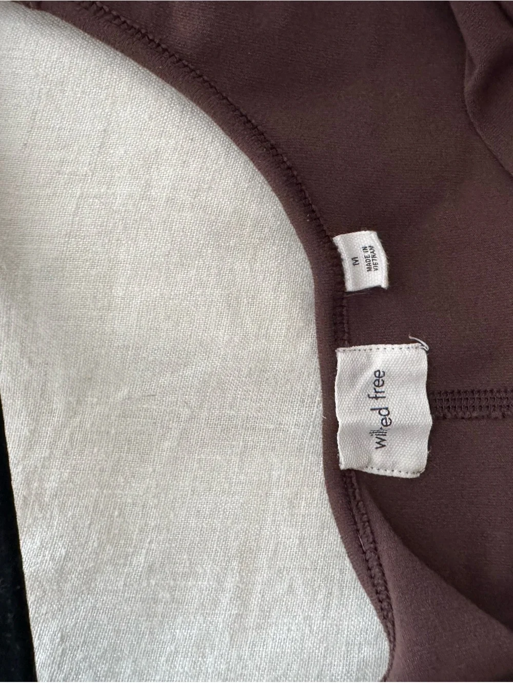 Aritzia streamlined silhouette